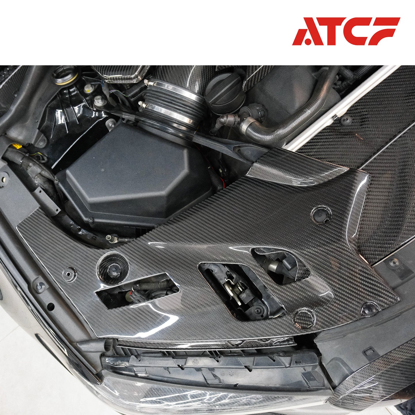 Coperture angolari del vano motore in fibra di carbonio per BMW F90 M5
