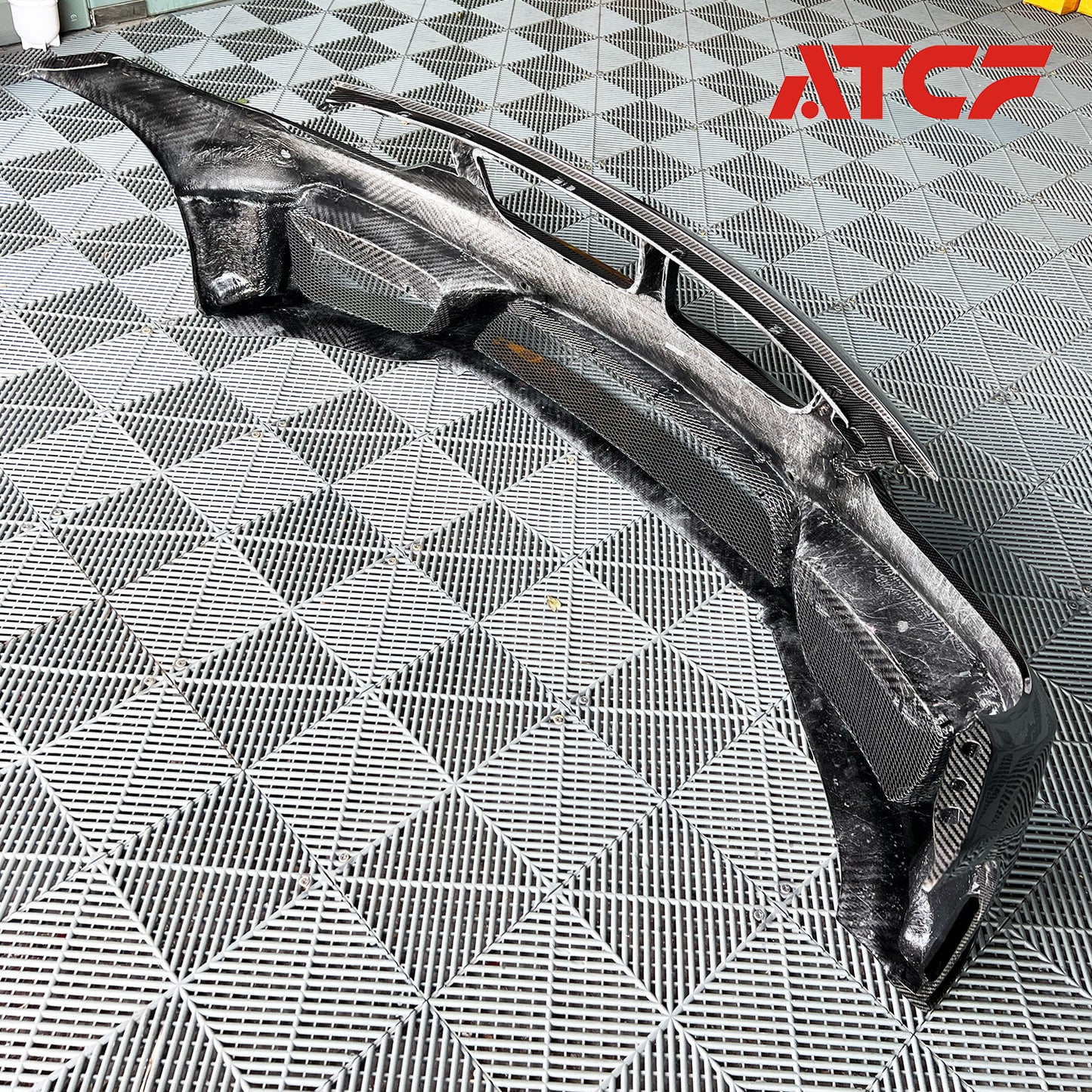 Paraurti anteriore 3D in fibra di carbonio per BMW F80 F82 F83