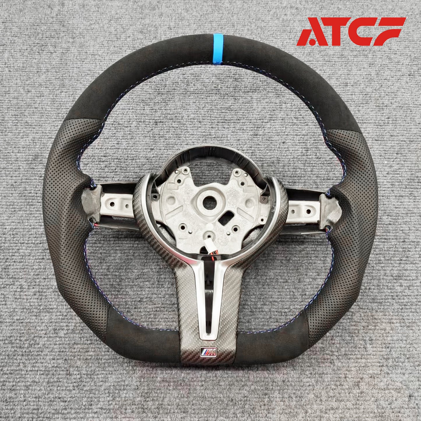Volante in fibra di carbonio stile BMW F80 F81 F82 F83 F87