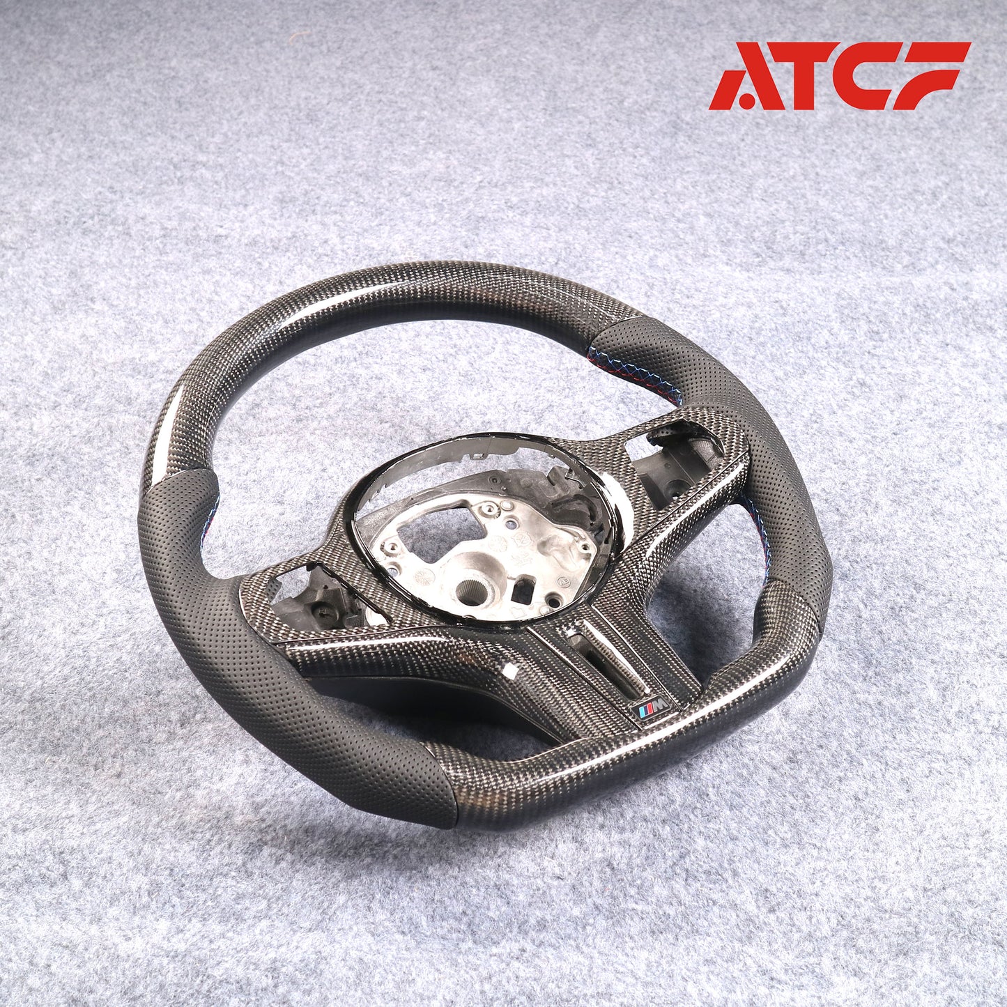 Volante in fibra di carbonio stile BMW G80/G81/G82/G83/G87G20 G30
