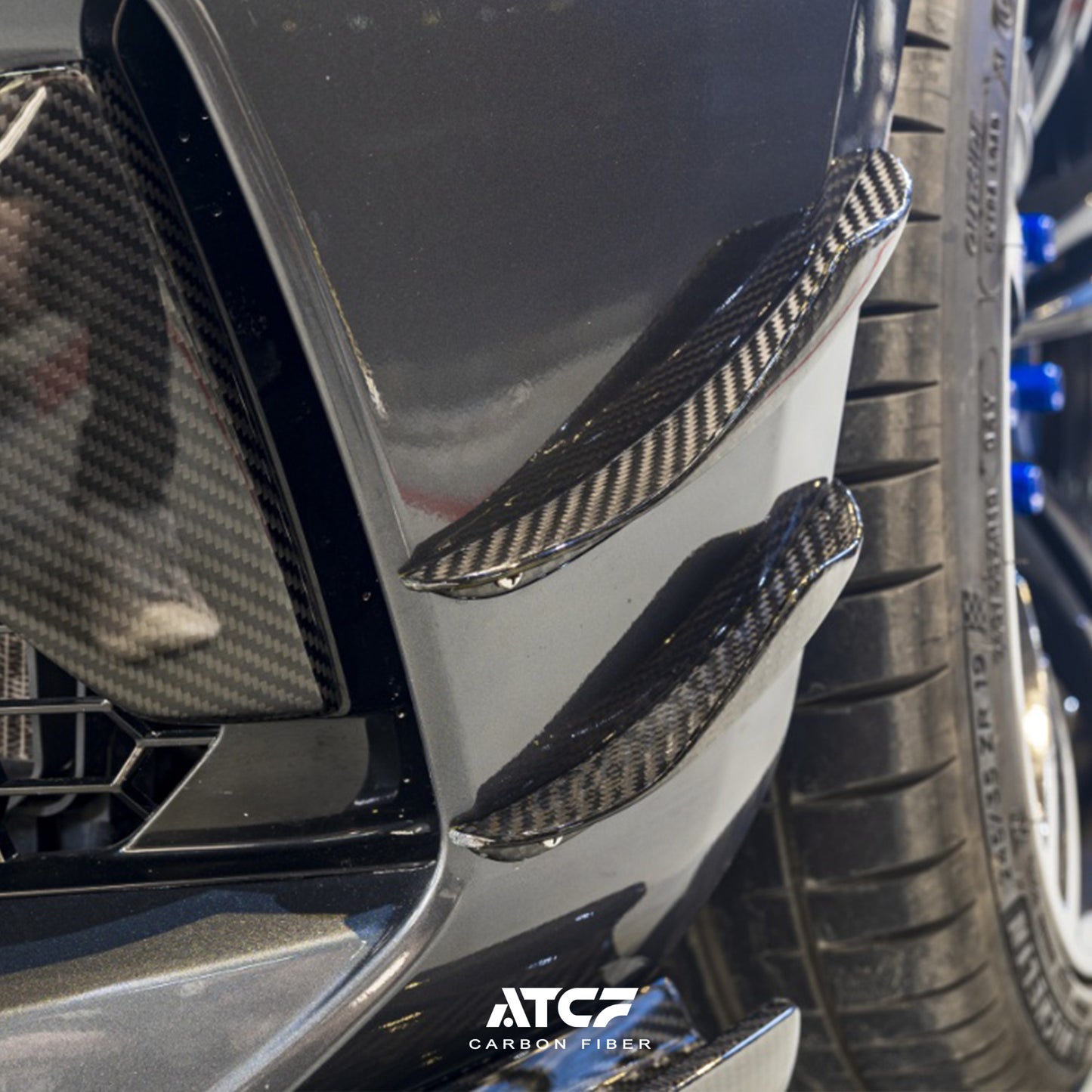 Canard anteriori in fibra di carbonio a secco per BMW F87