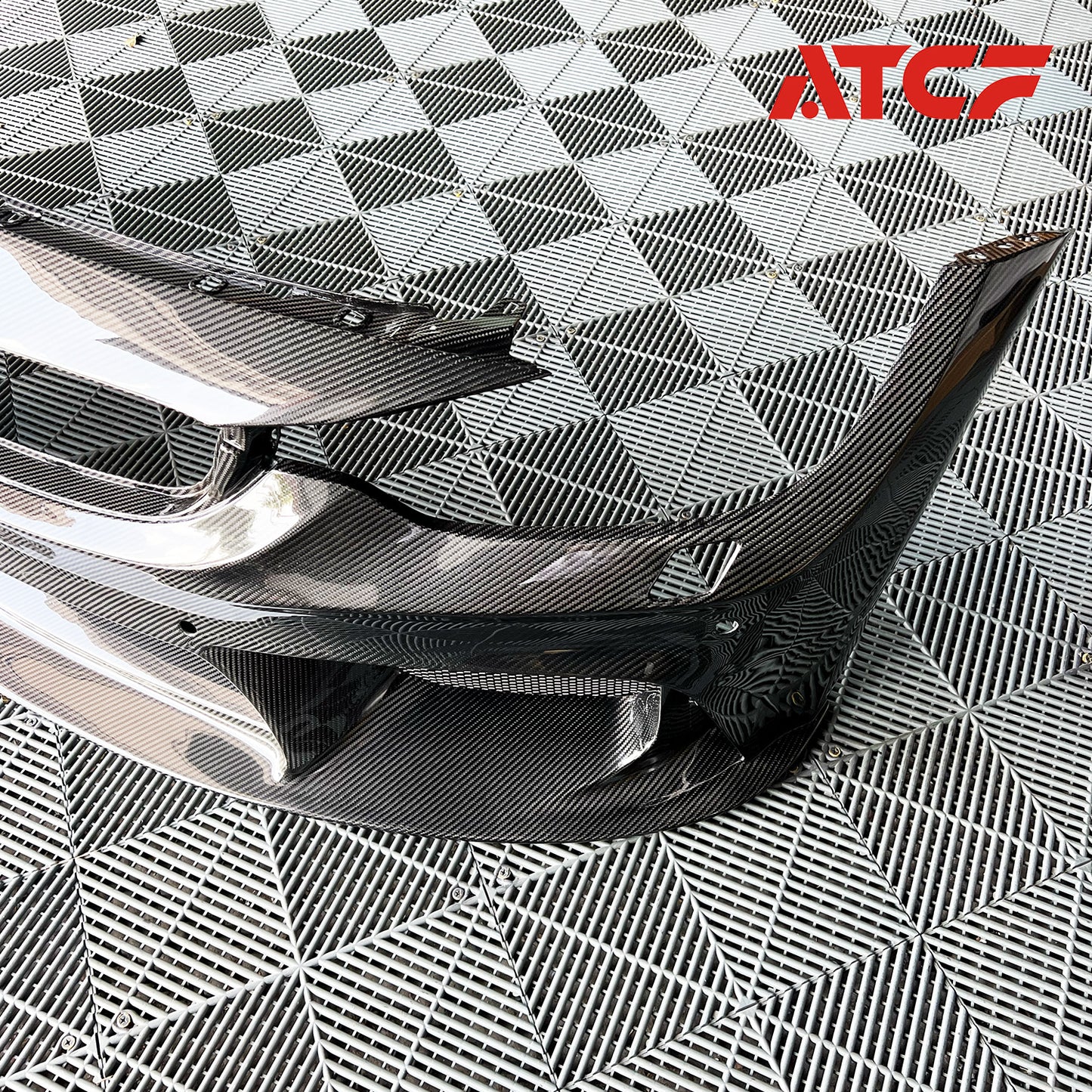 Paraurti anteriore 3D in fibra di carbonio per BMW F80 F82 F83