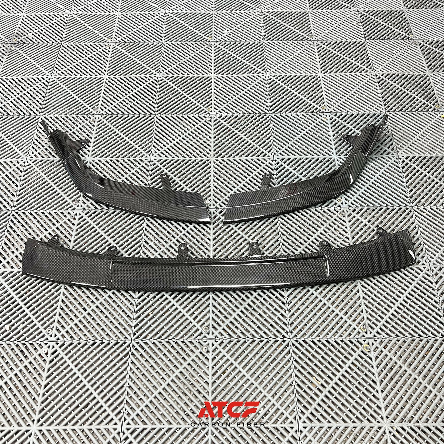 Spoiler anteriore in fibra di carbonio AT V2 per BMW G87 M2