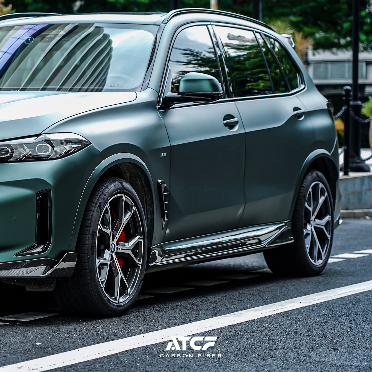 Minigonne laterali in fibra di carbonio per BMW X5 G05 LCI