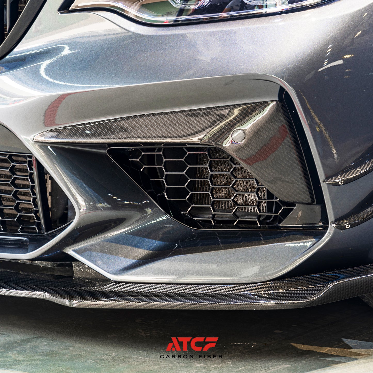 Cornice fendinebbia superiore in fibra di carbonio a secco BMW F87