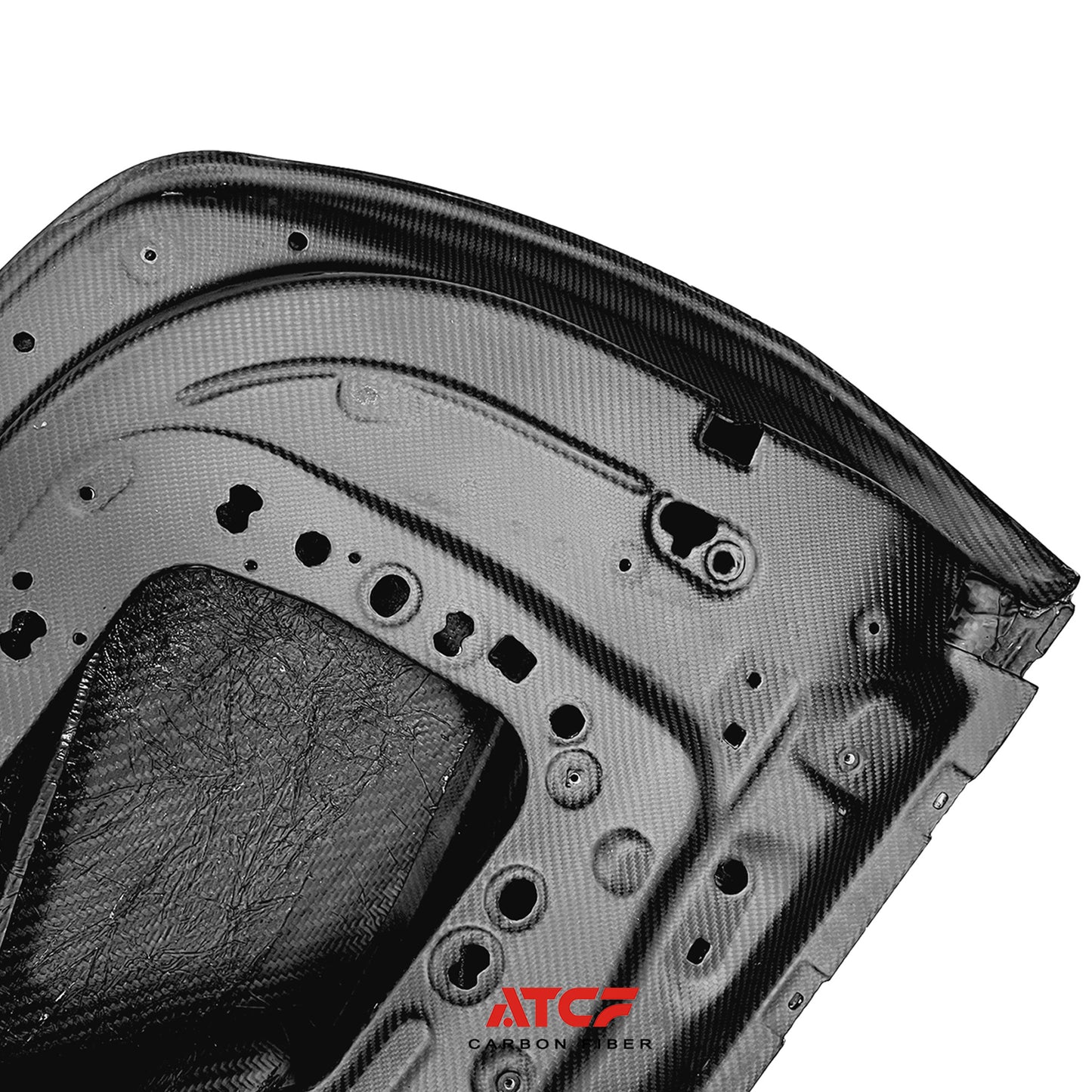 Porte in fibra di carbonio della BMW G82 M4