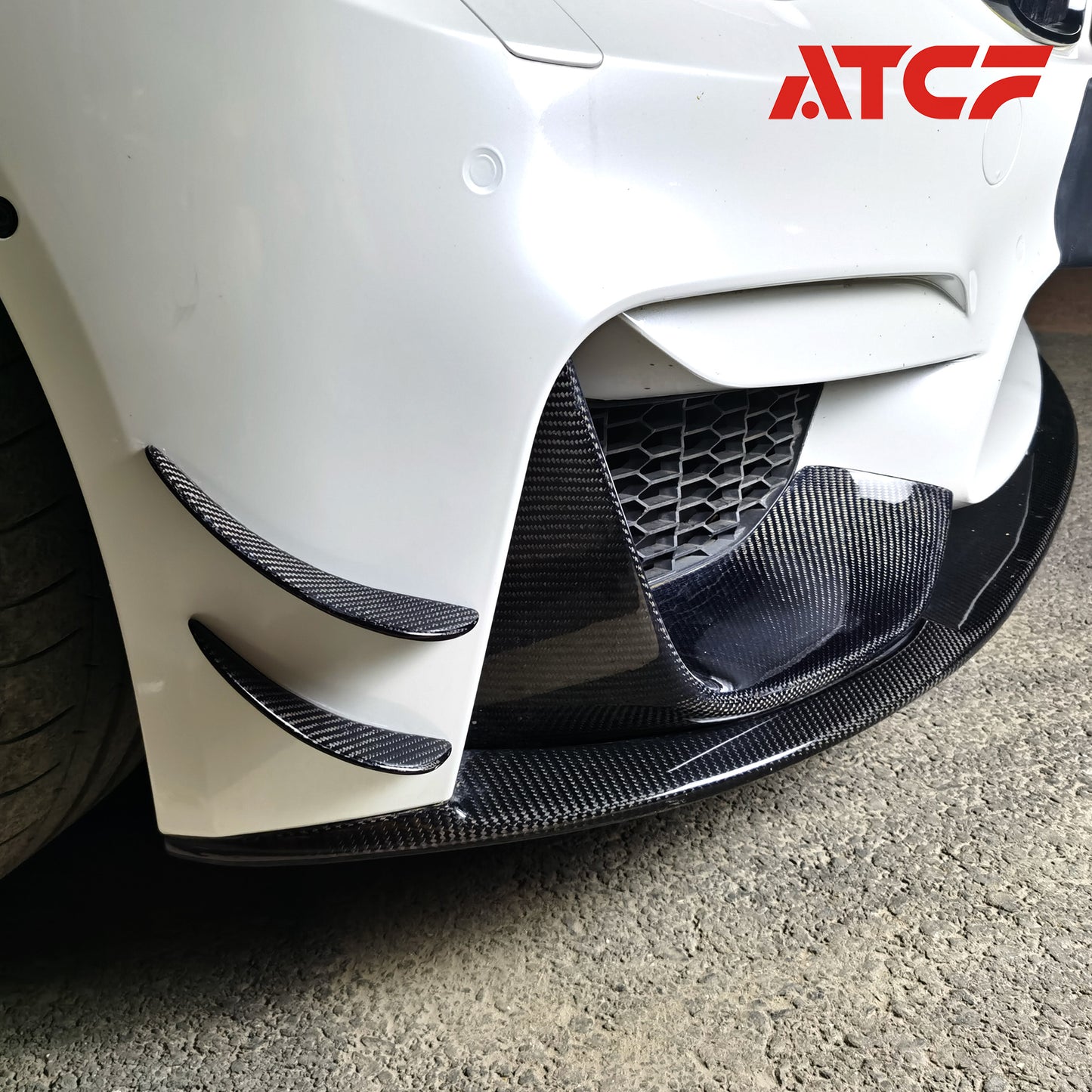 Spoiler anteriore e alette in fibra di carbonio MP per BMW F80 F82 F83
