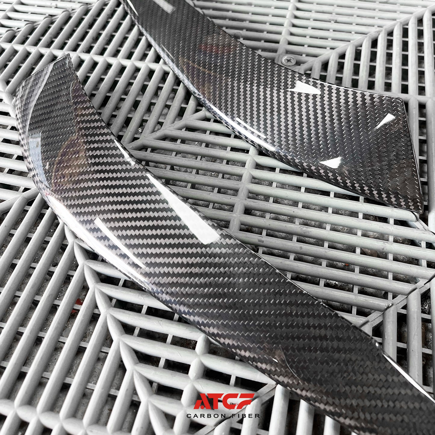 Sopracciglia in fibra di carbonio per BMW G87 M2