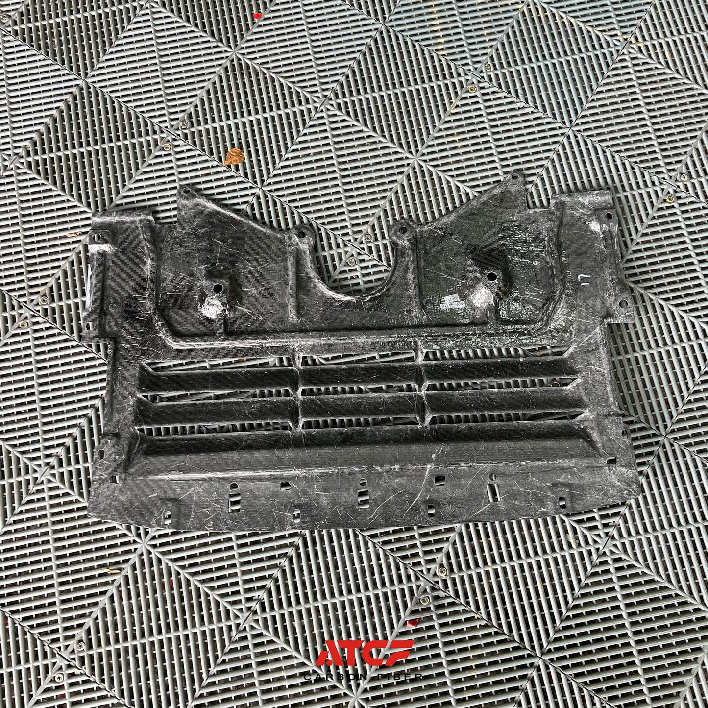 BMW G80/G81/G82/G83/G87 Carbon Fiber Skid Plate Oil Cooler Guard