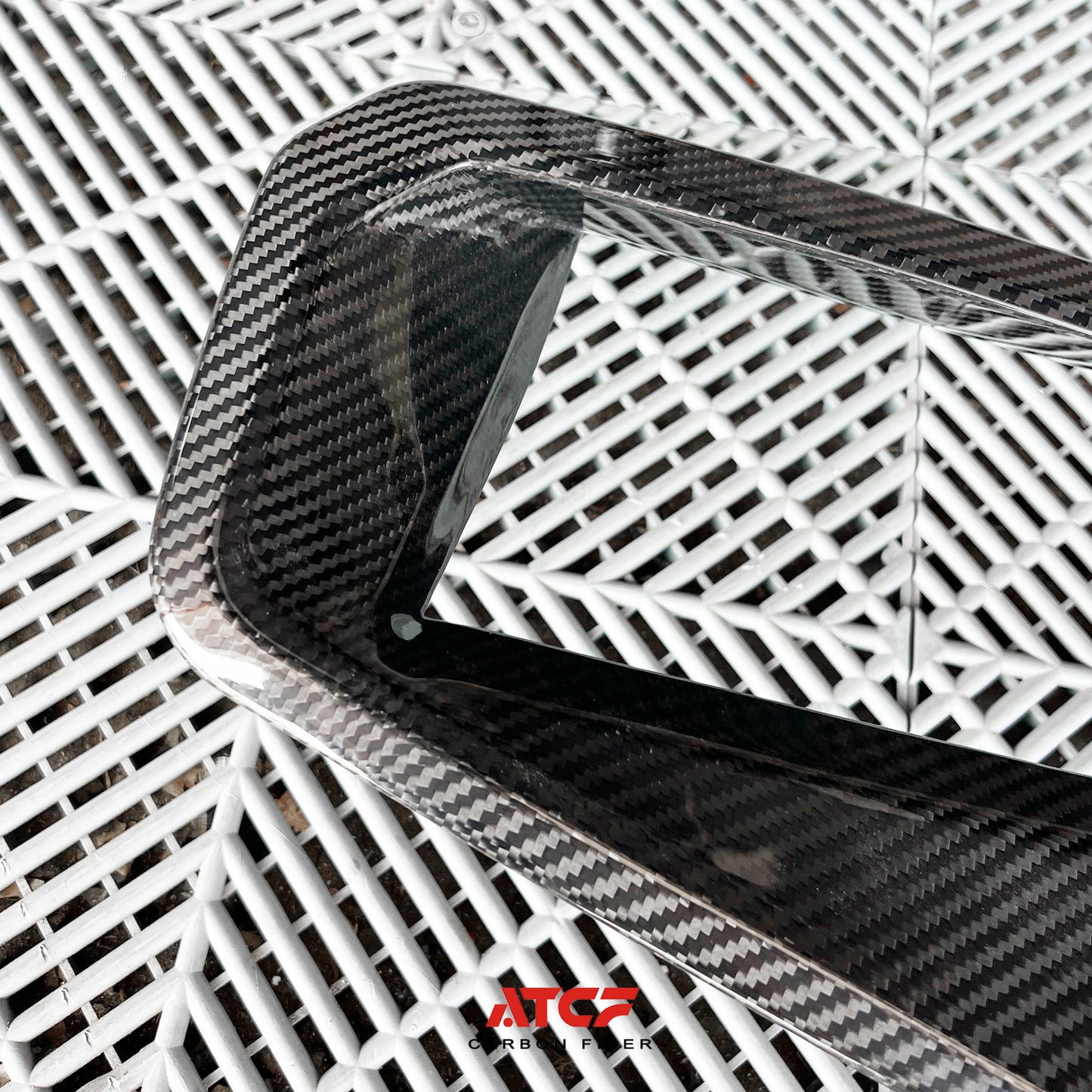 Copertura HUD in fibra di carbonio per BMW G87 LHD