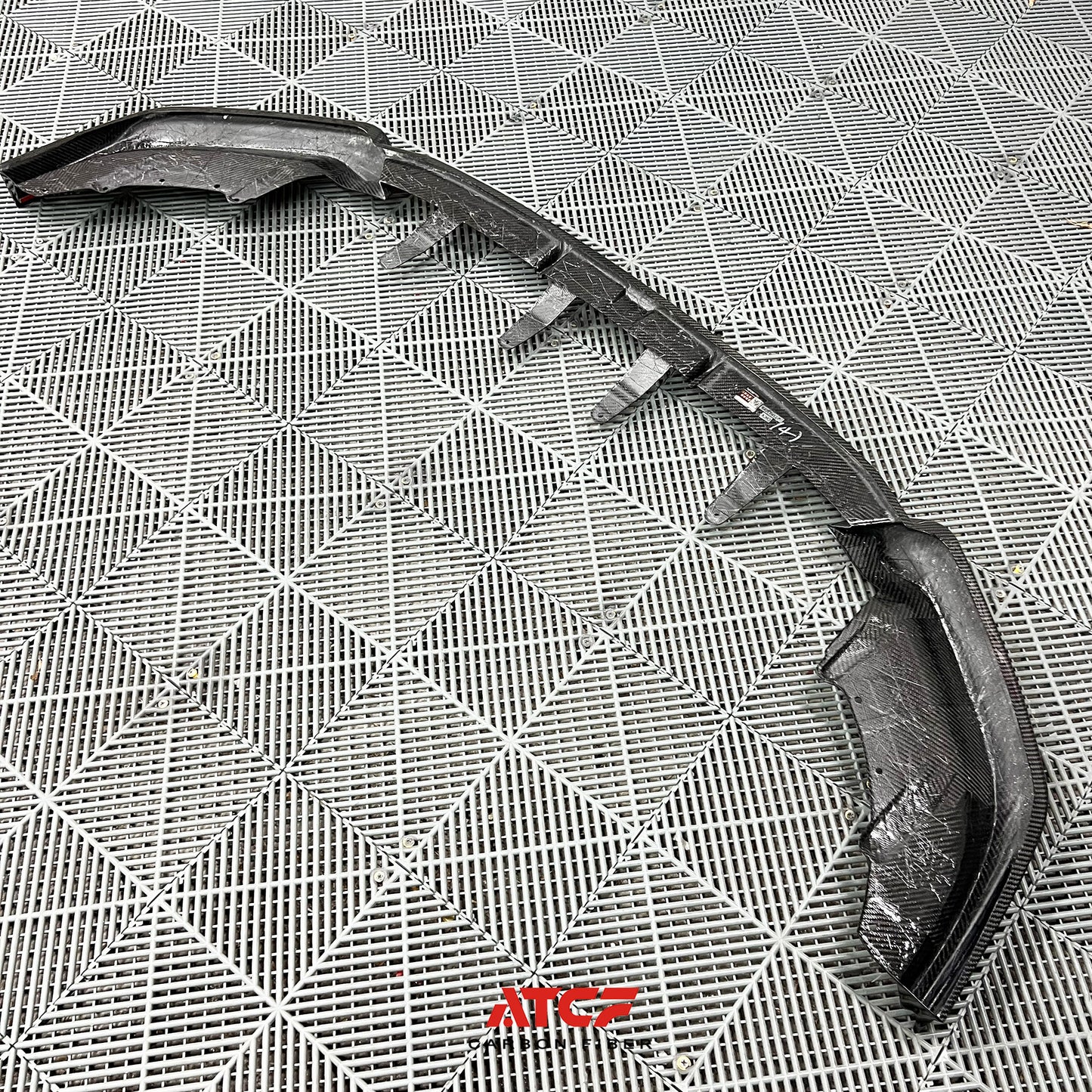 Spoiler anteriore in fibra di carbonio per BMW G60 520d