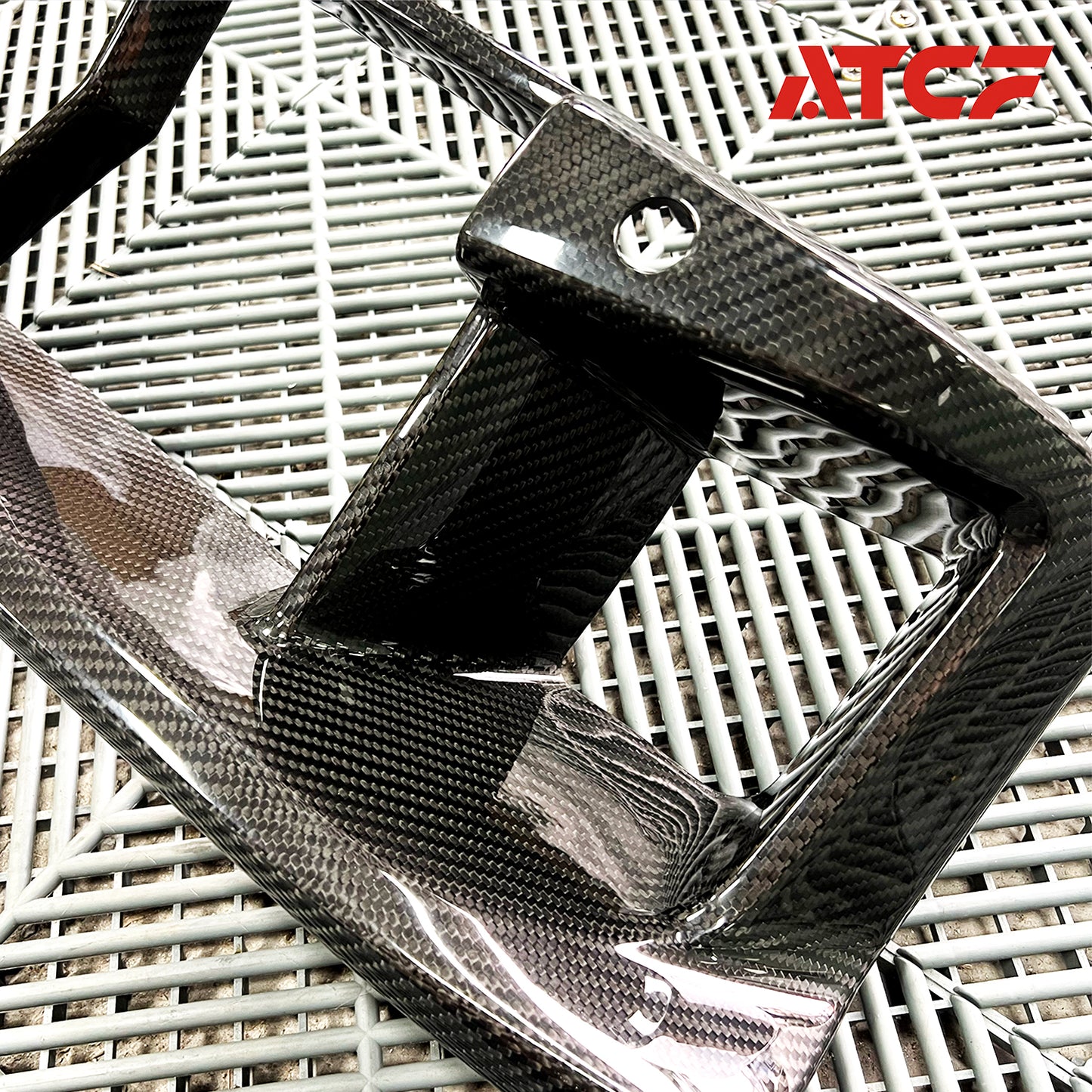 Kit griglia centrale inferiore paraurti anteriore in fibra di carbonio per BMW G87 M2