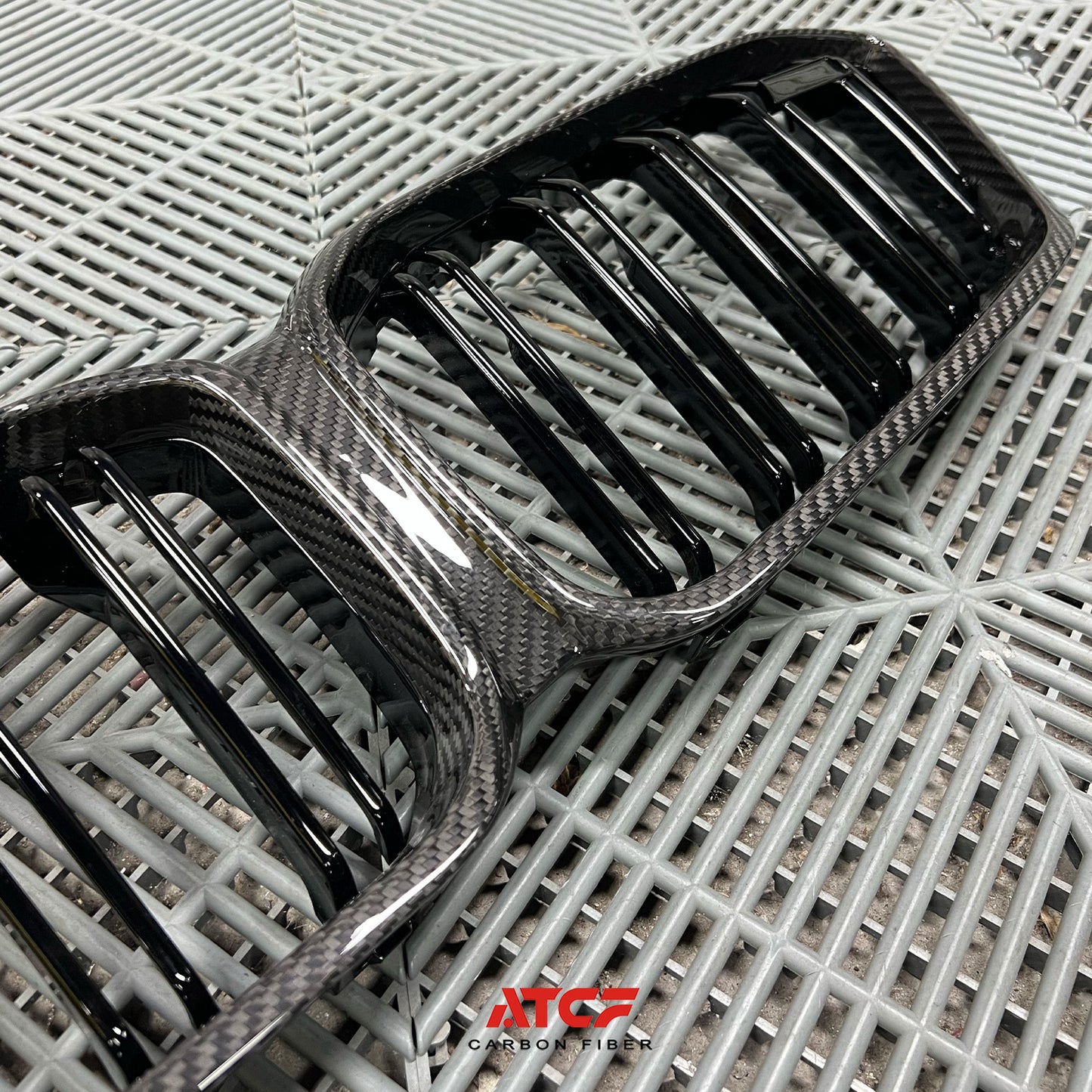 Griglia anteriore in fibra di carbonio bagnata BMW F87 M2C