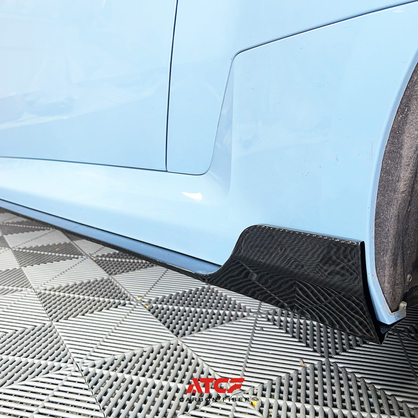 Minigonne laterali in fibra di carbonio stile A per BMW G87 M2