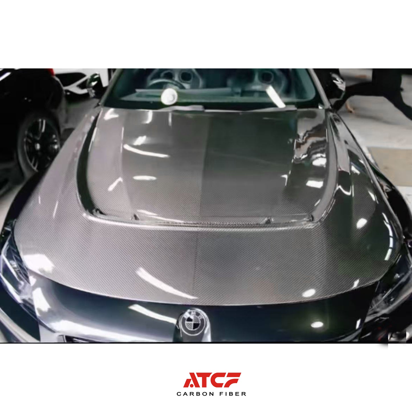 Cofano in fibra di carbonio della BMW G87 M2