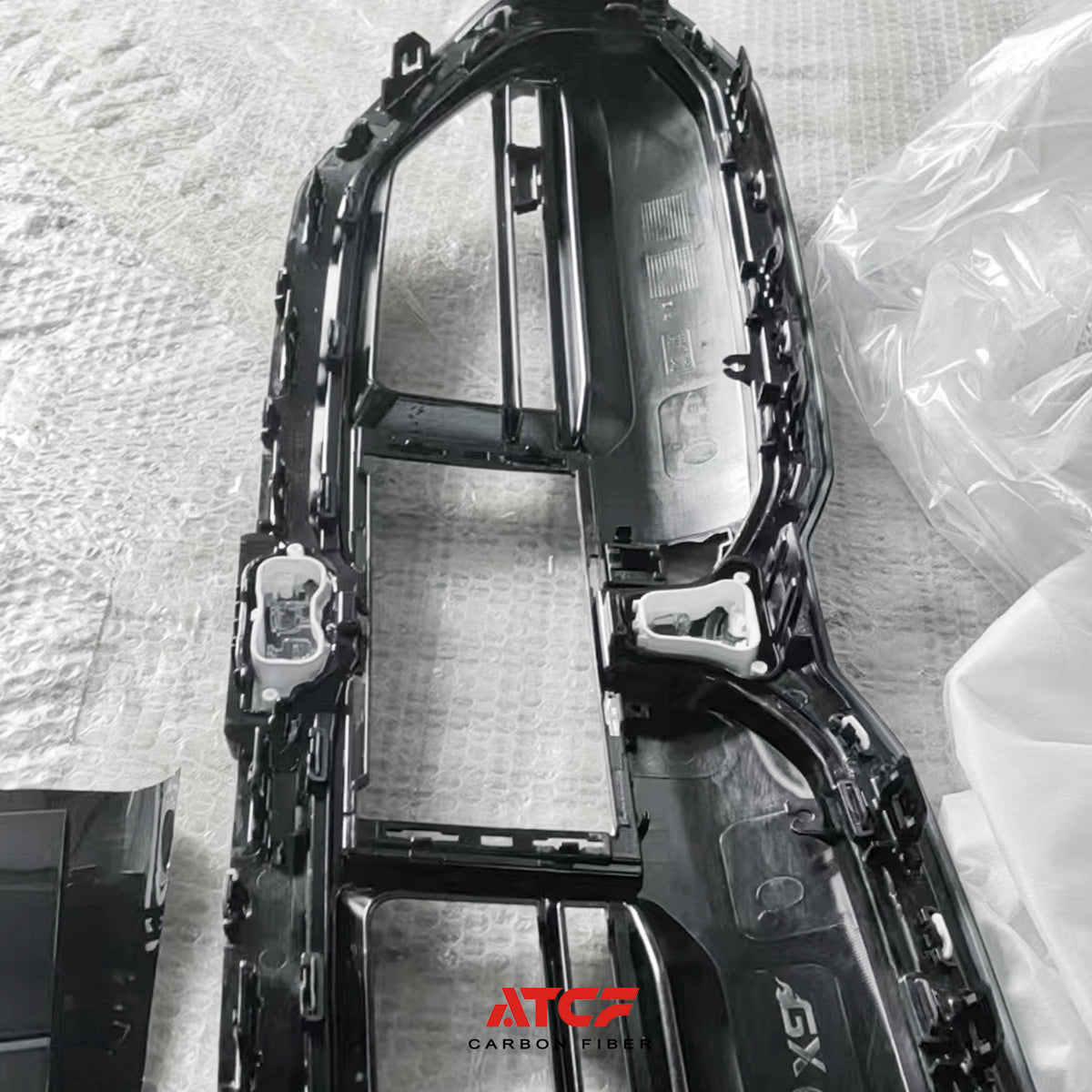 BMW G90 M5  Carbon Fiber Front grill & Front  lower bumper Grille