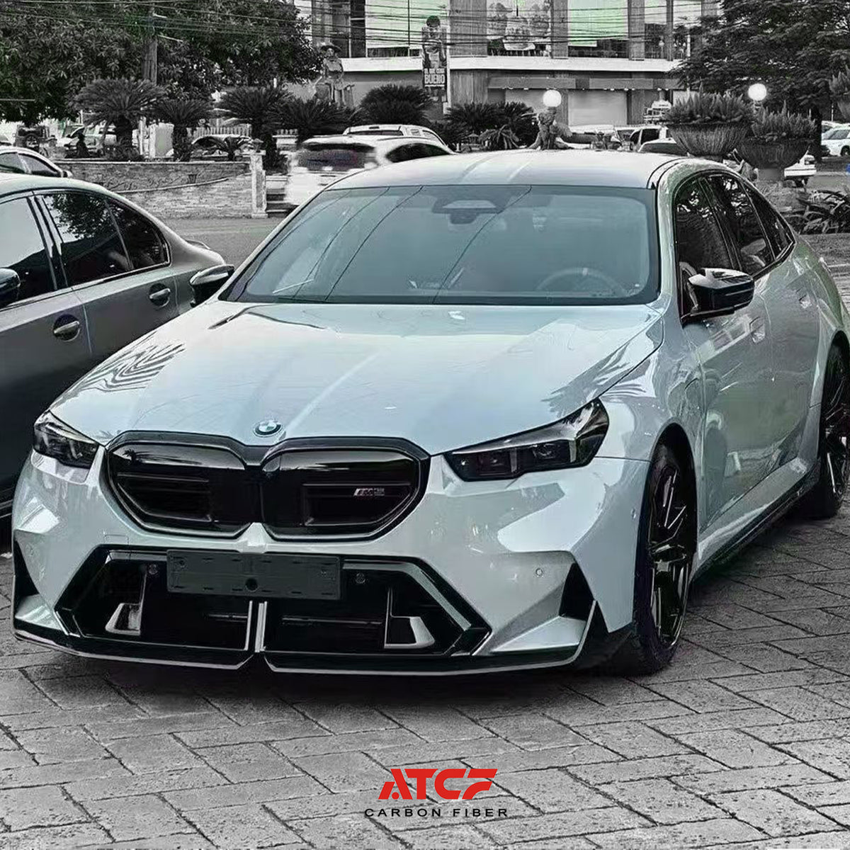 BMW G90 M5  Carbon Fiber Front grill & Front  lower bumper Grille