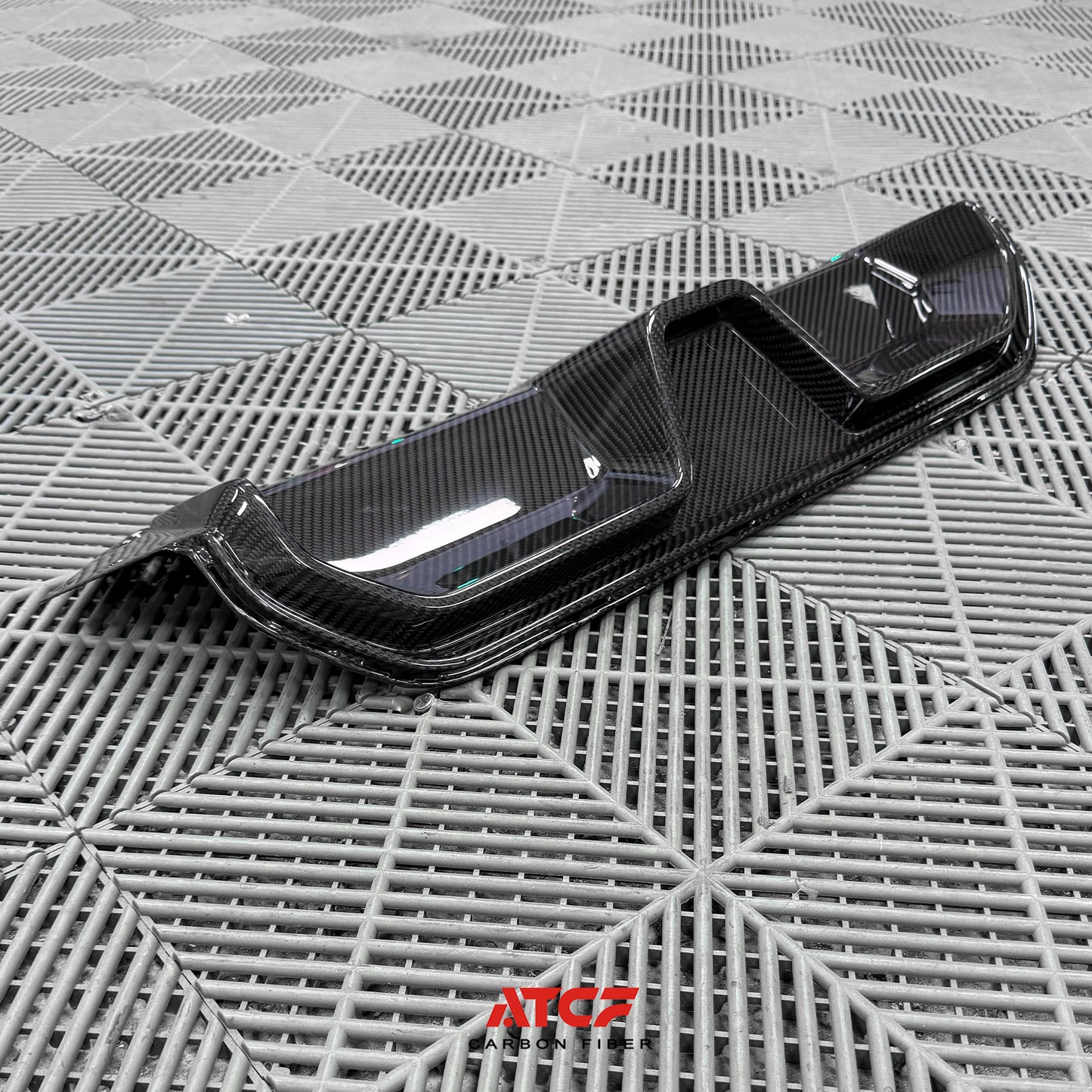 BMW F90 M5 Carbon Fiber CS Diffuser