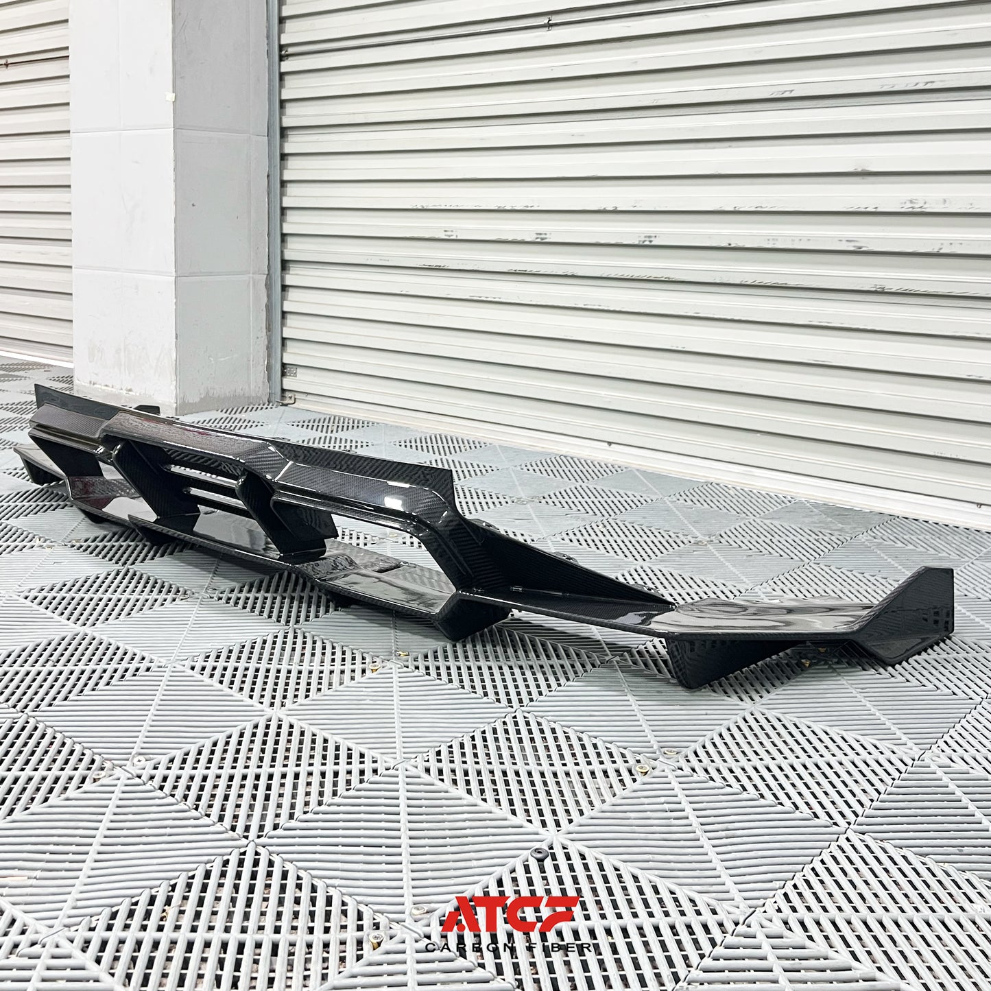 Diffusore AD in fibra di carbonio per BMW G87 M2, 3 pezzi