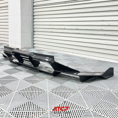 Diffusore AD in fibra di carbonio per BMW G87 M2, 3 pezzi