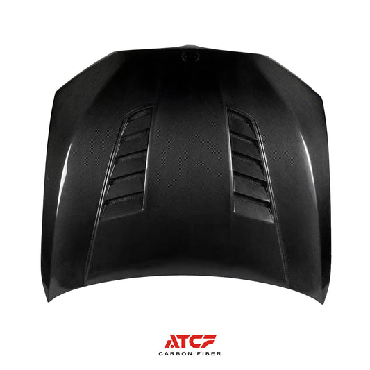 Cofano a V in fibra di carbonio della BMW F90 M5
