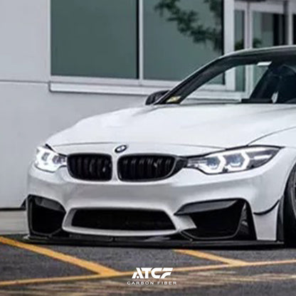 Spoiler anteriore Revozport in fibra di carbonio per BMW F80 F82 F83 con alette