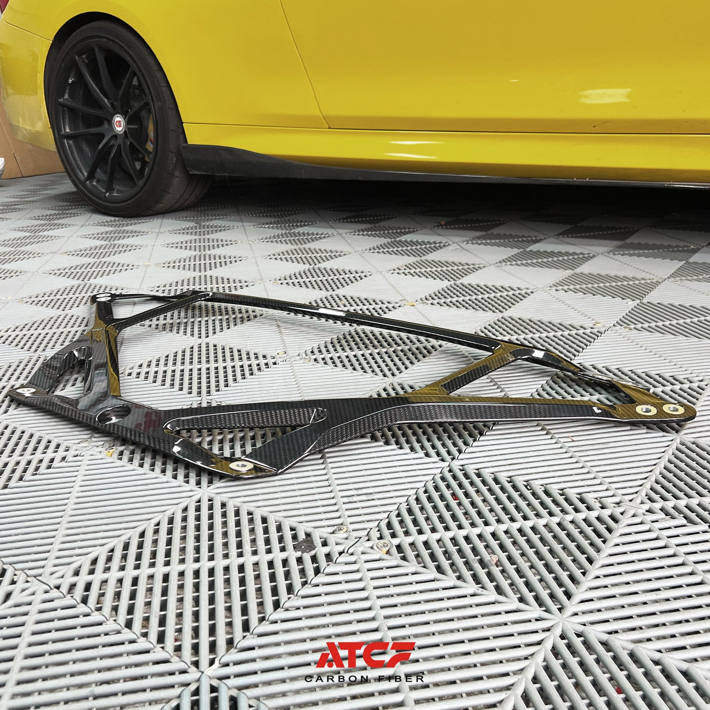 BMW G80/G81/G82/G83 G87 Carbon Fiber strut brace