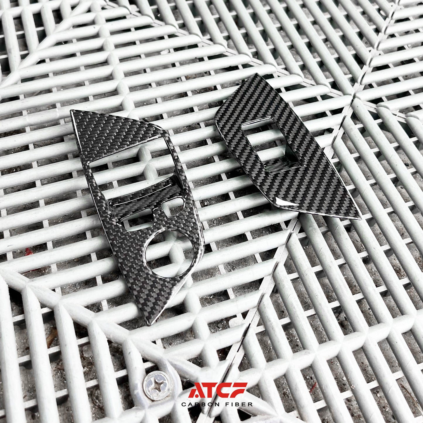 Sopracciglia in fibra di carbonio per BMW G87 M2