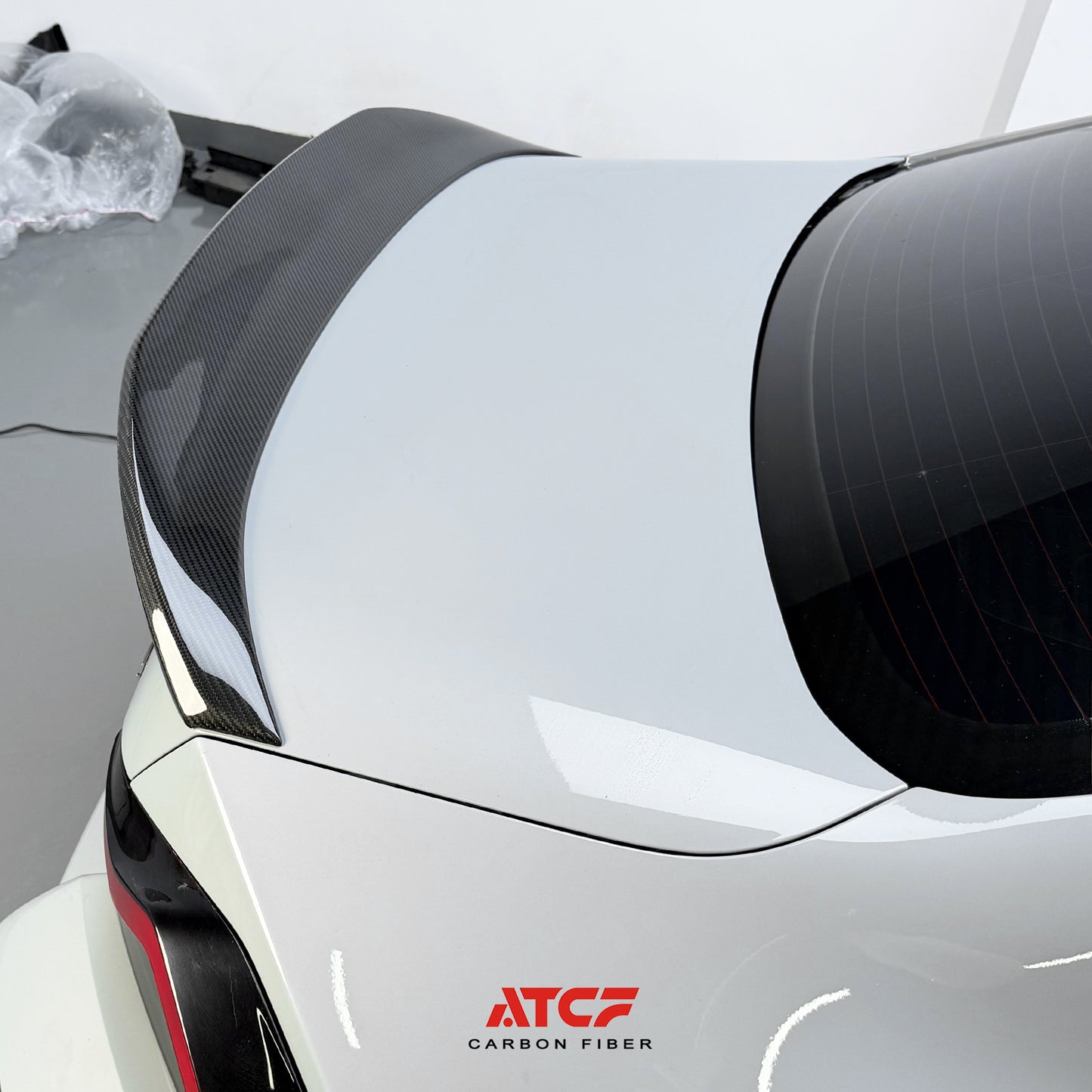 BMW G87 G42 Carbon Fiber V Spoiler