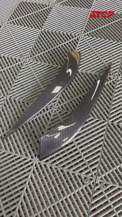 Sopracciglia in fibra di carbonio per BMW G87 M2