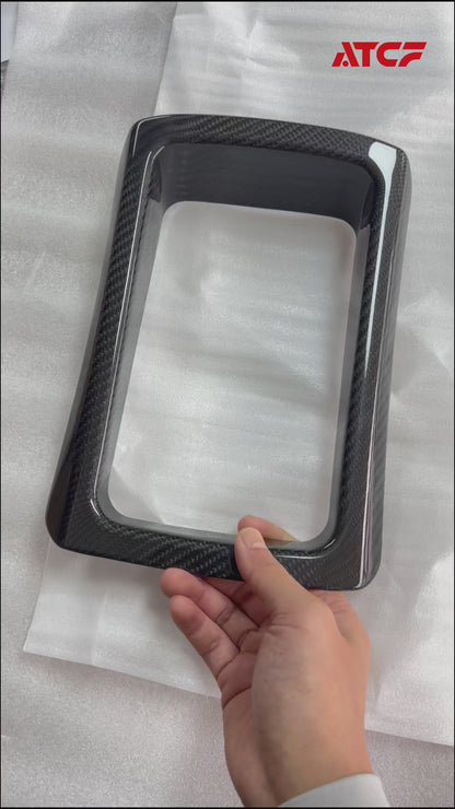 Copertura del pulsante interno della portiera in fibra di carbonio a secco della BMW F82